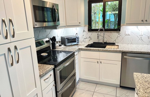 Kapoho Apartment | Charming 1-bedroom ground floor Ohana apartment in lovely Pāhoa with WiFi