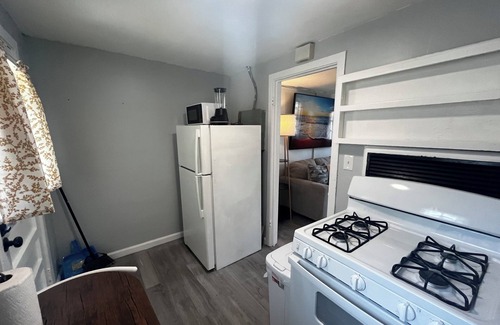 Valdosta Apartment | Charming 1-bedroom historical apartment in tranquil Valdosta