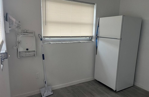 Melbourne House | Charming 1-bedroom house with AC, WiFi in amazing Melbourne.