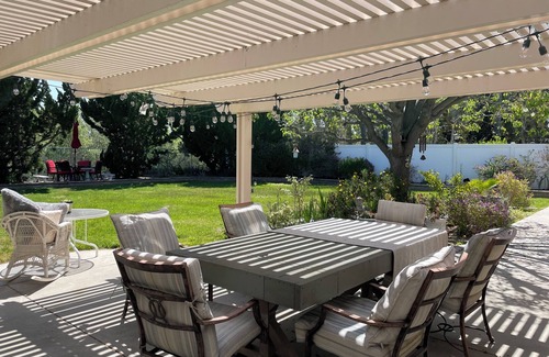 North Valley House | Charming 1-bedroom house in wonderful Oceanside with AC, WiFi