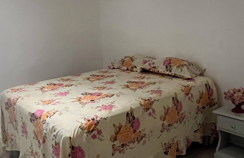 Kingston House | Charming 1-bedroom house with AC and WiFi in awesome Portmore