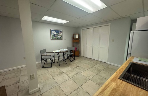 Hickory Condo | Charming 1-bedroom Studio in wonderful Northwest Hickory!