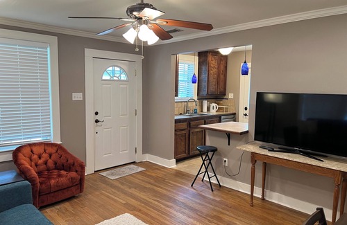 Highlands - Perkins Apartment | Charming 1-bedroom apartment near LSU in wonderful Baton Rouge!