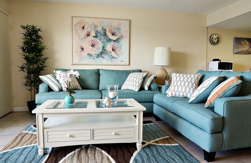 Indian Shores Condo | Charming 1 Bedroom Condo on Gulf of Mexico Beach