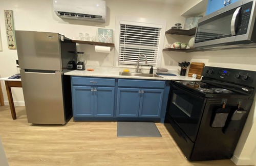 Jensen Beach Cottage | Charming 1-bedroom cottage in welcoming Jensen Beach with WiFi, AC