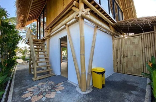 Peliatan Villa | Charming 1-bedroom villa in enchanting Ubud with AC, WiFi, and Ricefields View