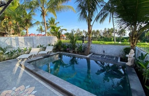 Peliatan Villa | Charming 1-bedroom villa in enchanting Ubud with AC, WiFi, and Ricefields View