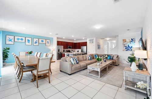 Veranda Palms House | Charming 10 Bed Pool Home with Game Room-2576SD