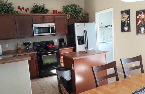 San Tan Valley House | Charming 1440 Sq/ft 3 bedroom/2 bathroom @ Johnson Ranch Golf Course Community