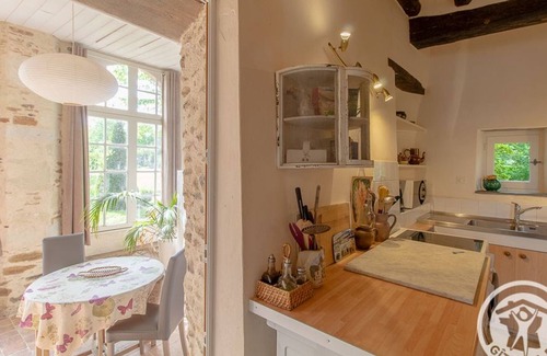 Rochefort-sur-Loire Cottage | Charming 15th-Century Family Cottage in Loire Vineyards with Park, Terrace, and Leisure Facilities