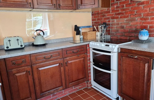 Newquay Cottage | Charming 16th century character cottage in the old part of the village