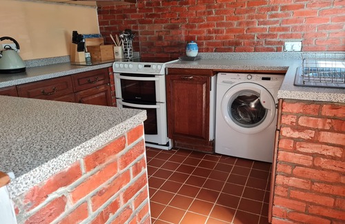 Newquay Cottage | Charming 16th century character cottage in the old part of the village