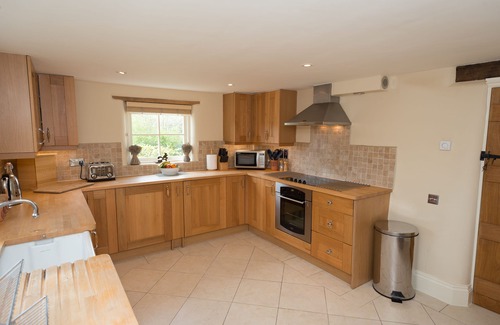 Carmarthen Cottage | Charming 18th Century Cottage in the beautiful Welsh Countryside