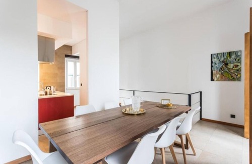 Santa Engracia Villa | Charming 18th-Century Villa with all Amenities Spacious Terrace & Prime Location