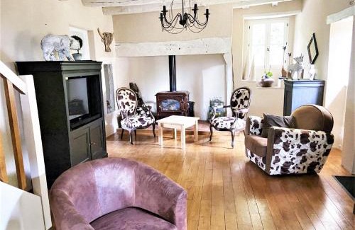 Altillac House | Charming 1930s Home in Altillac