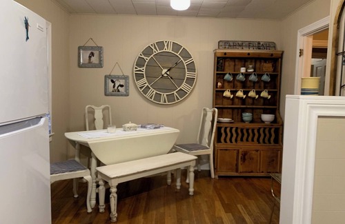 Junction House | Charming 1940's 2-bedroom Home in the beautiful Hill Country of Junction, Texas!