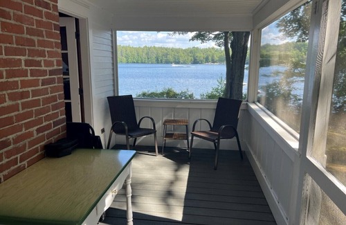 Wolfeboro Cottage | Charming 1940s Crescent Lake Cottage – Your Lakeside Paradise