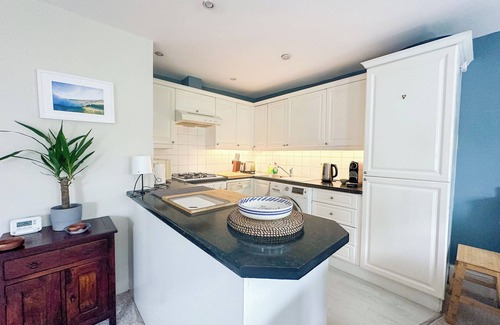 West Kensington Apartment | Charming 1BD Flat, West Kensington