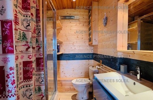 Les Angles Apartment | Charming 1BR Apartment, Sleeps 4, Near Center and Lifts Les Angles