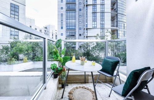 Tel Aviv City Center Apartment | Charming 1BR Apt w Balcony In the Heart of TLV with Mamad by Sea N' Rent