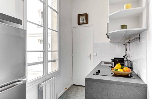 Les Halles Apartment | Charming 1BR by Centre Pompidou - Sleeps 4