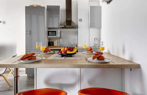 Odeon Apartment | Charming 1BR in Saint-Germain for 4 Guests