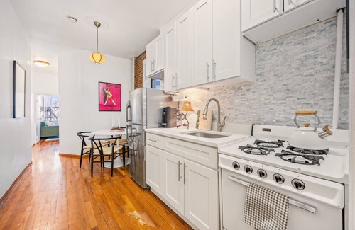 West Village Apartment | Charming 1BR West Village