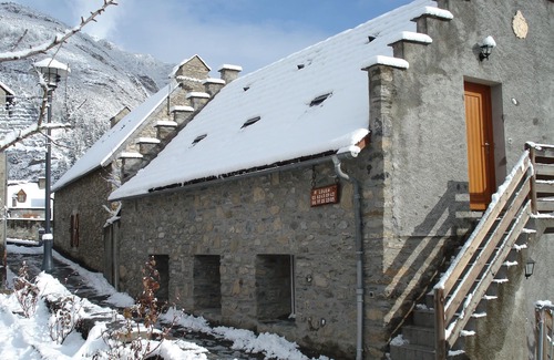 Vignec Cottage | Charming 2/4 apartments in an old sheepfold-Wifi access