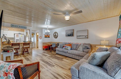 Seagrove Beach House | Charming 2-bdr townhome in Sea Grove with Brand new 6 seater golf cart included
