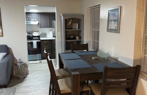 Wright House | Charming 2-bedroom cottage in lovely Fort Walton Beach