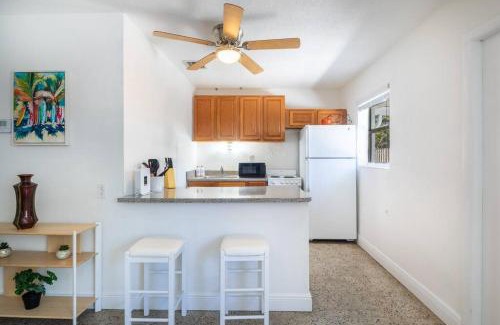 Riverside Park Apartment | Charming 2 bed 1 bath Gem 10 min to Beach!