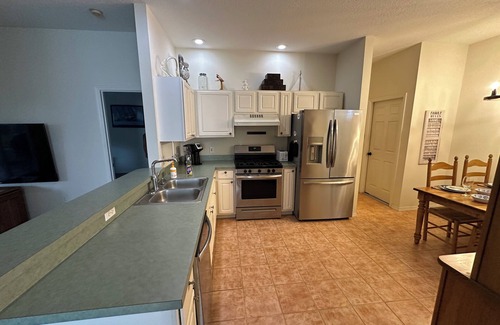 Braden River House | Charming 2 bed/2 Bath home in Amazing Lakewood Ranch, turnkey, great location!
