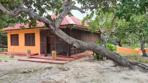 Galu House | Charming 2-Bed Cottage in Bodo a fishing village