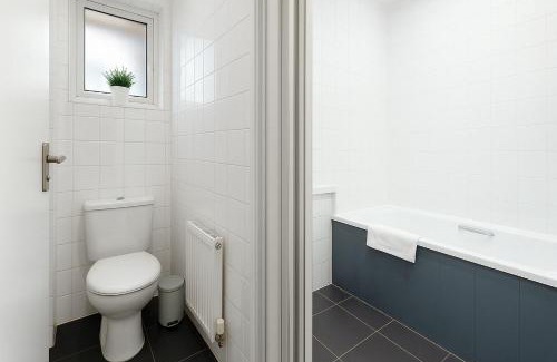 Canonbury Apartment | Charming 2 Bed Flat with Garden in Canonbury