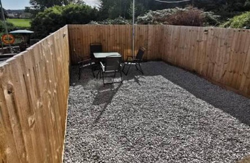 Landore House | Charming 2-bed House in Swansea