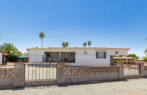 Superstition Springs House | Charming 2-bed mobile home with AC, WiFi in Mesa golf course community, all-age.