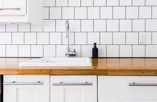 Little Italy House | Charming 2-Bed Semi-Detached House with Open Concept Living in Grapevine Garden