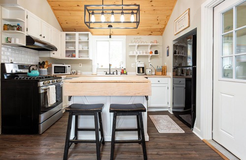 Southwest Harbor House | Charming 2-bedroom house with WiFi, AC in Southwest Harbor