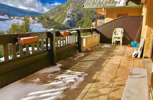 Villard-de-Lans Apartment | Charming 2-Bedroom Apartment with Terrace, Garden, Near Alpine Skiing - Villard-de-Lans