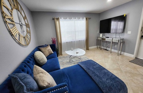 Deerfield Beach Condo | Charming 2-bedroom condo in fabulous Deerfield Beach with AC, WiFi, 55+