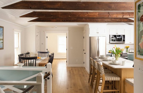 North Kingstown Condo | Charming 2-bedroom escape in the center of historic Wickford Village