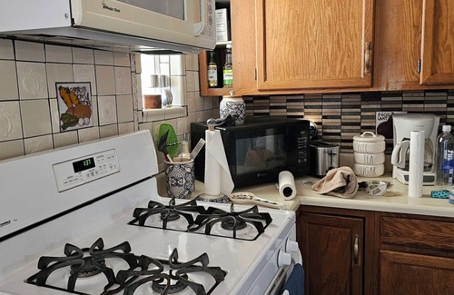 Idaho Springs House | Charming 2-bedroom house in awesome Idaho Springs with WiFi.