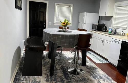 Lawrenceville House | Charming 2-bedroom house in peaceful Lawrenceville with WiFi, AC