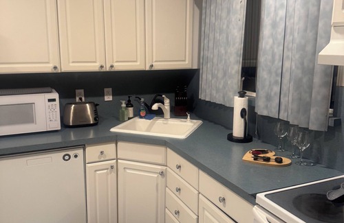 North Babylon House | Charming 2-bedroom house