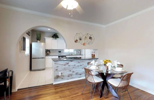 Miller House | Charming 2-bedroom bungalow in OKC by Fairgrounds! WiFi and King Bed!