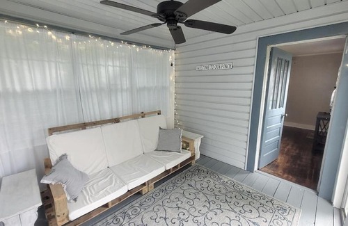 Mount Airy House | Charming 2 Bedroom 1 Bath Farm Style House
