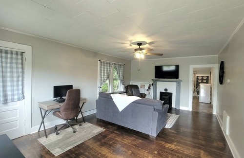 Mount Airy House | Charming 2 Bedroom 1 Bath Farm Style House