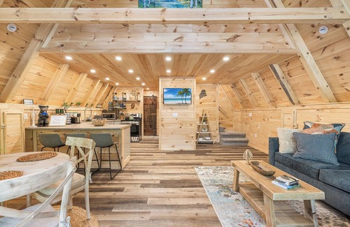 Starks House | Charming 2-bedroom A-frame with AC, WiFi in lovely Starks