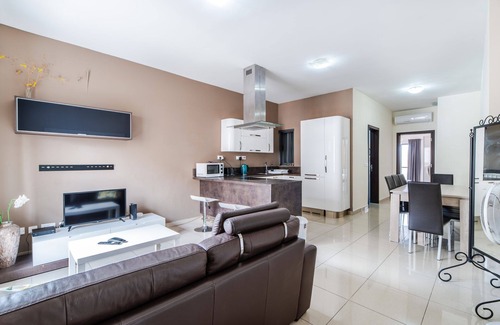 Tal-Ghoqod Apartment | Charming 2-bedroom apartment in St. Julians