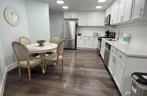 Johns Creek Apartment | Charming 2-bedroom apartment/Basement in fabulous Alpharetta with AC, WiFi